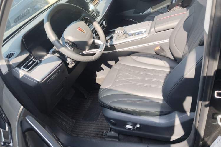 Used Hongqi HS5 2026 Model 2.0T Four-Wheel Drive Qi Xiang Pro Edition Left Front Seat