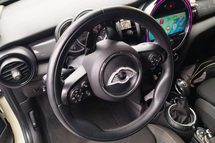 Used MINI 2016 1.5T COOPER Avant-Garde
