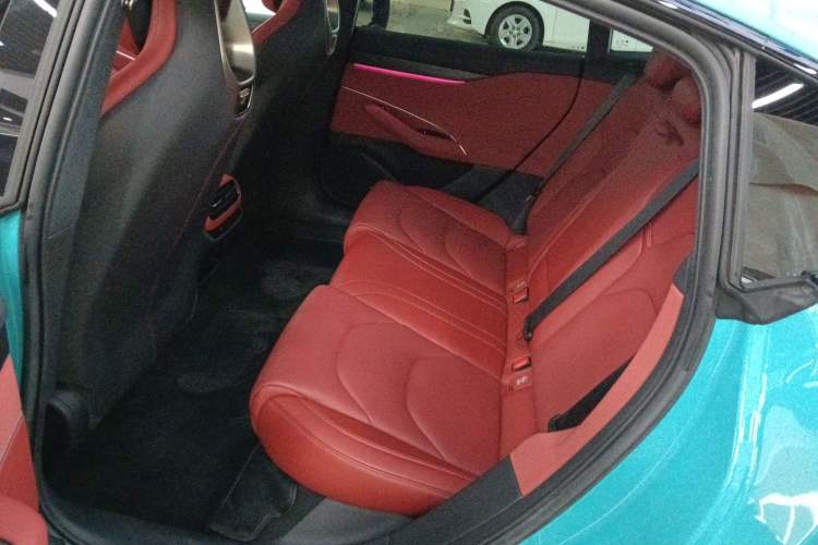 Used Xiaomi Auto SU7 2024 Rear-Drive Long-Range Intelligent Driving Version