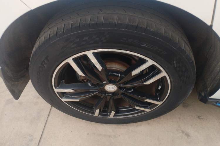 Used Zotye SR9 2017 2.0T Automatic Ultimate Dream Edition
