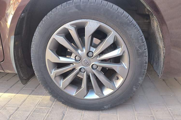 Used Geely Auto Vision 2017 1.5L Automatic Happiness Edition Right Front Wheel Hub