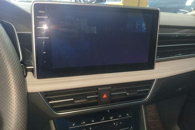 Used Volkswagen Tiguan L 2023 Restyled 330TSI Automatic Two-Wheel Drive R-Line Enhanced Comfort Version