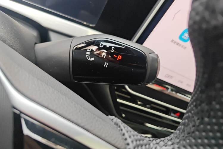 Used Volkswagen Passat 2025 Pro 380TSI Starry Dragon Luxury Edition
