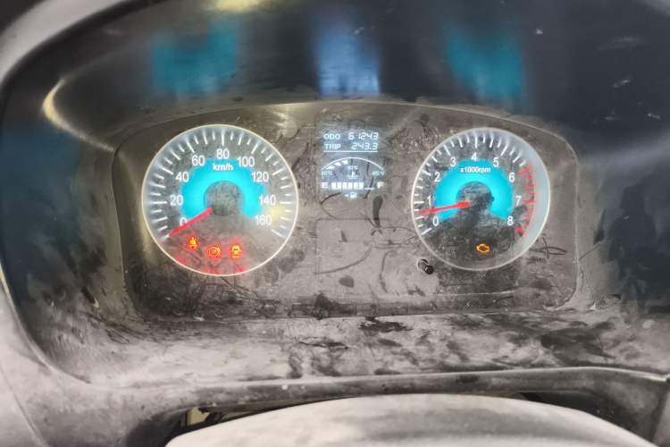 Used Jinbei Gold Hiace M Classic 2022 1.5L Travel Lion Passenger Van 7 Seats Instrument Cluster