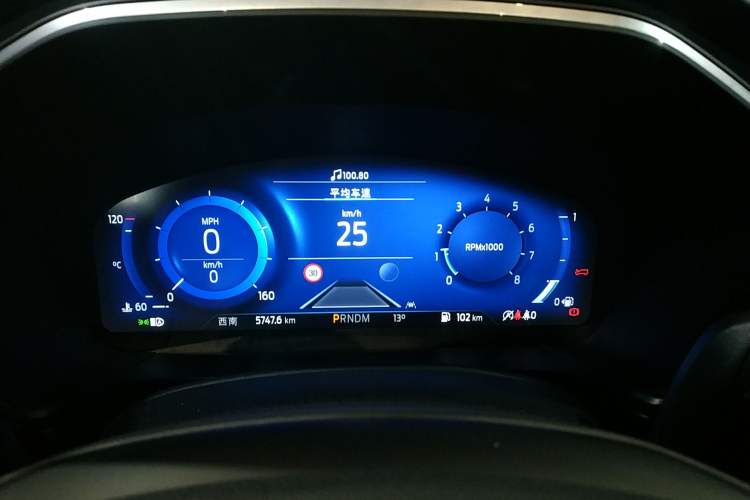 Used Ford Escape 2024 EcoBoost 245 Four-Wheel Drive ST-Line Pro Trim