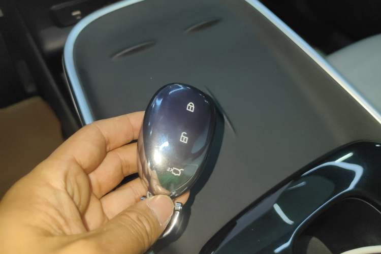 Used CHANGAN NEVO A07 2025 All-Electric "Real Bargain" 525 Luxury Model
