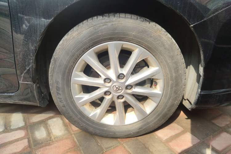 Used Toyota Camry 2016 2.0G 10th Anniversary Leading Edition
