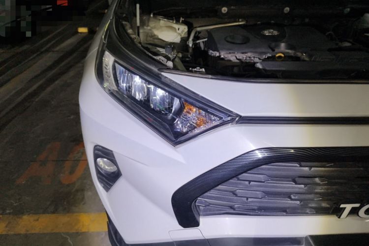 Used Toyota RAV4 2022 2.0L CVT Two-Wheel Drive Urban Edition Right Front Headlight