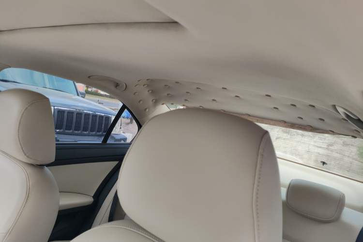 Used Skoda Rapid 2013 1.6L Manual Smart Selection Model