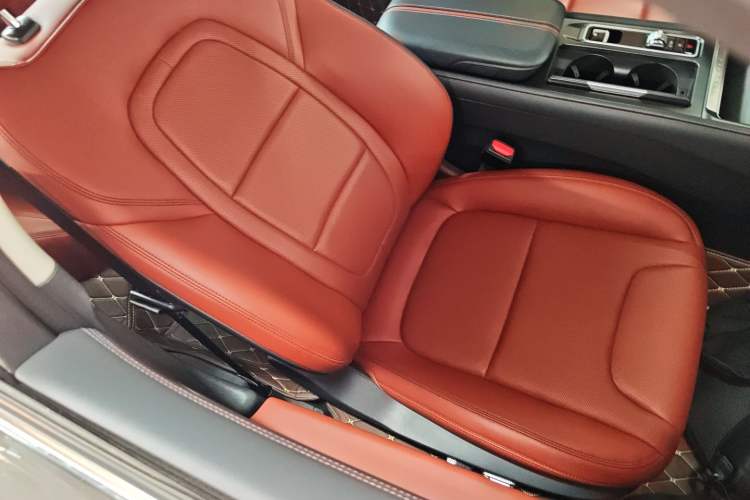 Used Lincoln Z 2024 2.0T Prestige Edition Right Front Seat