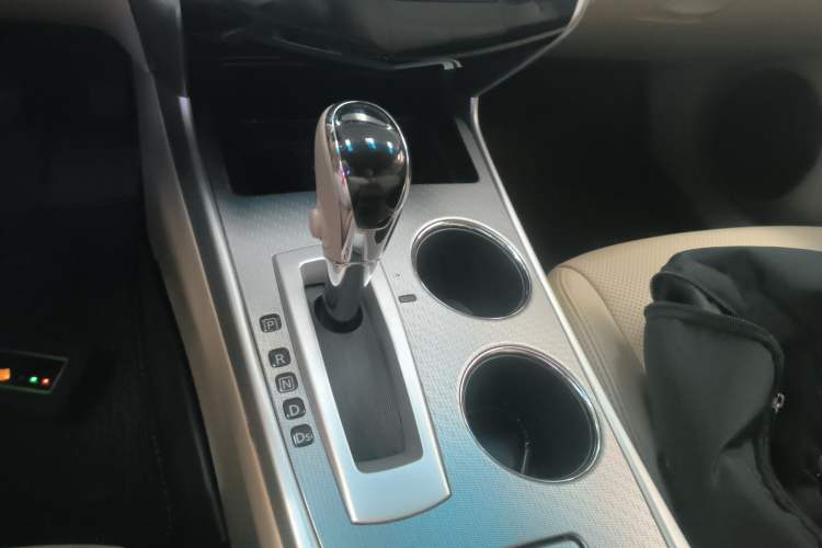 Used Nissan Teana 2016 2.0L XL Comfort Edition Gear Lever