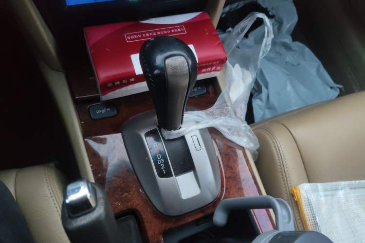 Used Honda Accord 2012 2.0L SE Gear Lever