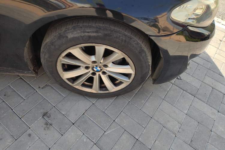 Used BMW 5 Series 2011 523Li Leading Model Right Front Wheel Hub
