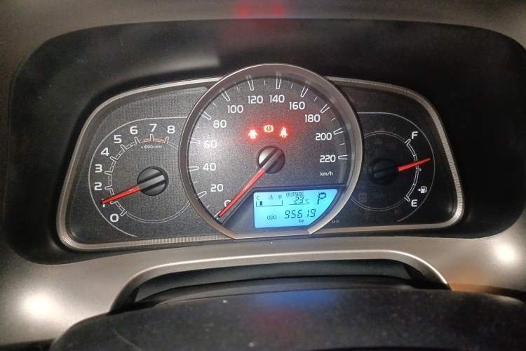 Used Toyota RAV4 2015 2.0L CVT Two-Wheel Drive Fashion Edition