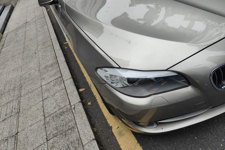 Used BMW 5 Series 2011 523Li Luxury Model
