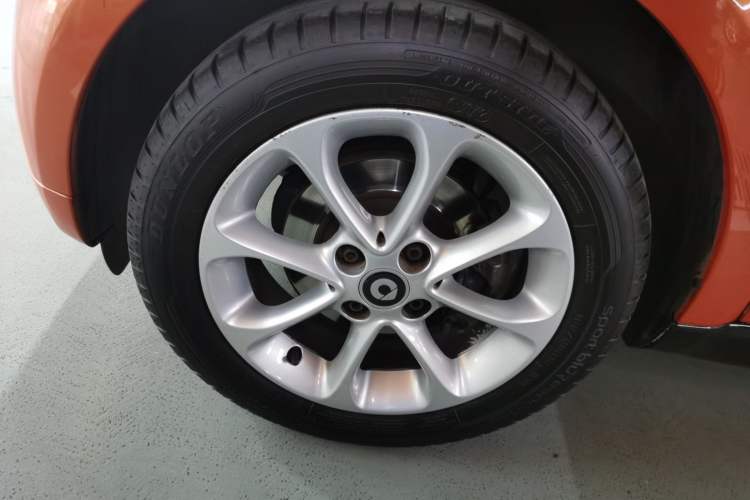 Used smart fortwo 2015 1.0L 52 kW hardtop Dynamic version