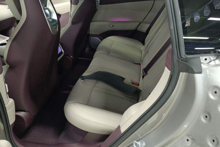 Used Xiaomi Auto YU7 2025 Ultra-Long Range All-Wheel Drive Pro Version
