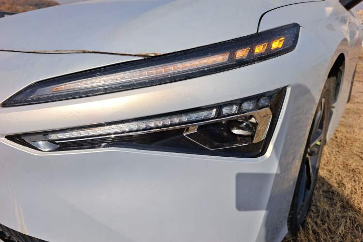 Used AION S MAX 2025 70 Star Edition 53.7 kWh
