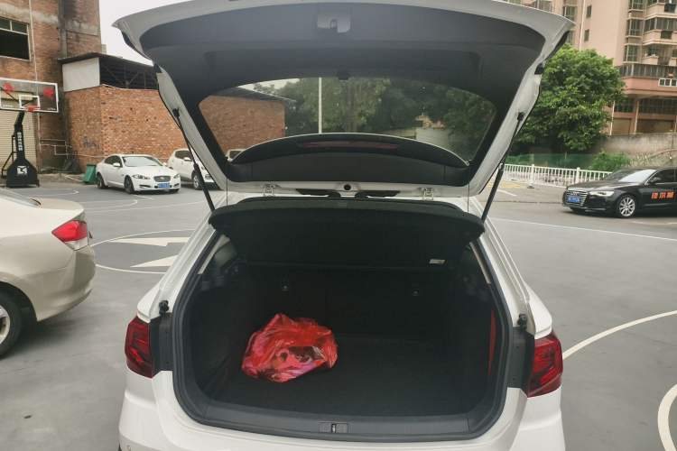 Used Volkswagen C-TREK 2020 1.5L Automatic Comfort Model Trunk