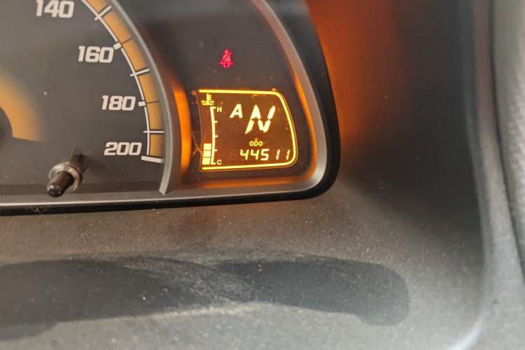 Used Chevrolet Sail 2013 Sedan 1.4L AMT Enjoy Edition Odometer Close Up