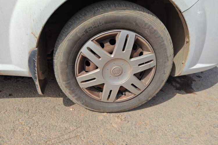 Used Buick Excelle 2013 1.5L Automatic Classic Model
