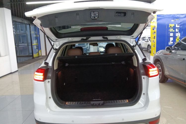 Used Geely Auto Emgrand X7 Sport 2016 1.8TD Automatic ZhiZun Version Trunk