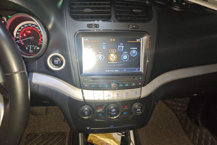 Used Fiat Freemont 2012 2.4L Luxury Edition
