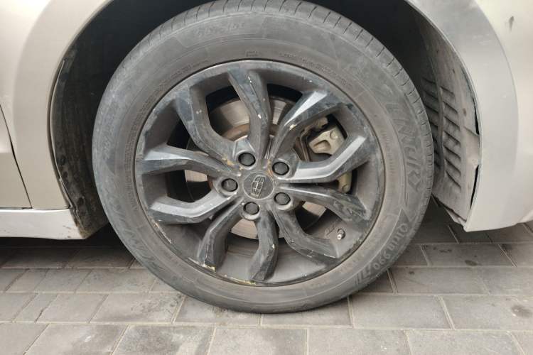 Used Geely Auto Emgrand GT 2016 2.4L Zunya Model Exterior 1