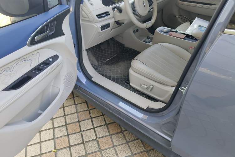 Used ORA Good Cat GT 2022 Mulan Edition 401 km Standard Range
