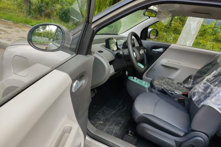 Used Changan Lumin 2023 301km Honey Dew Edition