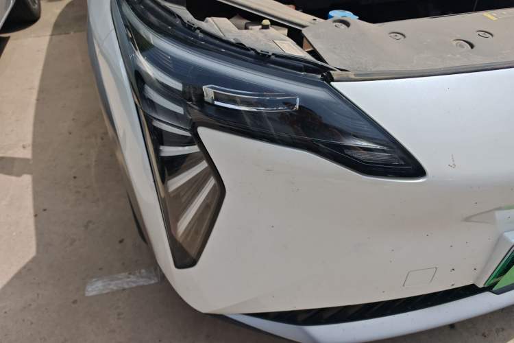 Used AION Y 2023 Plus 610 Smart Edition Ternary Lithium Right Front Headlight