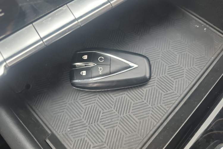 Used Changan Eado 2022 PLUS Blue Whale NE 1.4T GDI DCT Prestige Edition