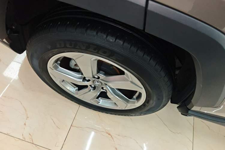 Used Toyota RAV4 2022 2.0L CVT Two-Wheel Drive Fashion Plus Edition Right Rear Wheel Hub