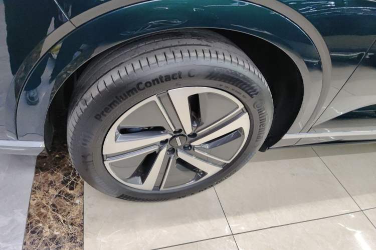 Used Wey Lanshan 2025 Four-Wheel Drive Max
