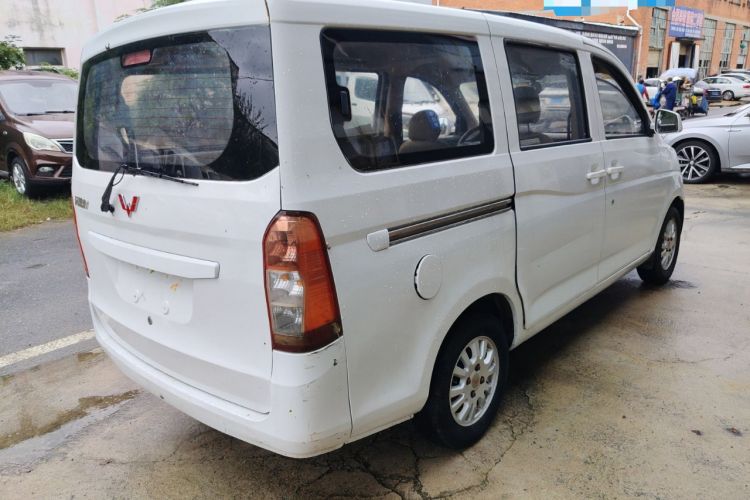 Used Wuling Rongguang V 2015 1.2L Standard Version
