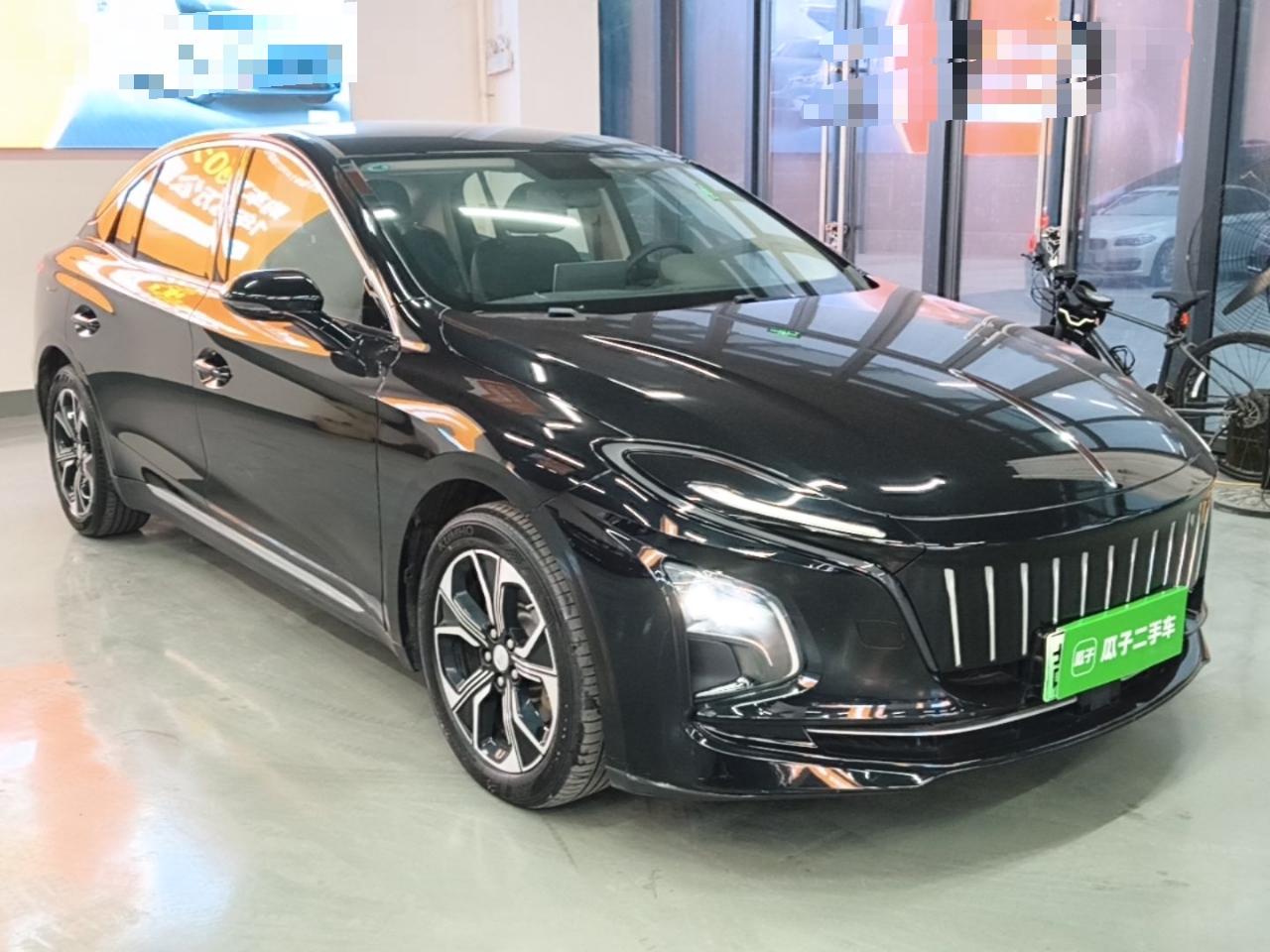 Hongqi E-QM5 2023 Revised Version Basic Travel Edition — снимка 3
