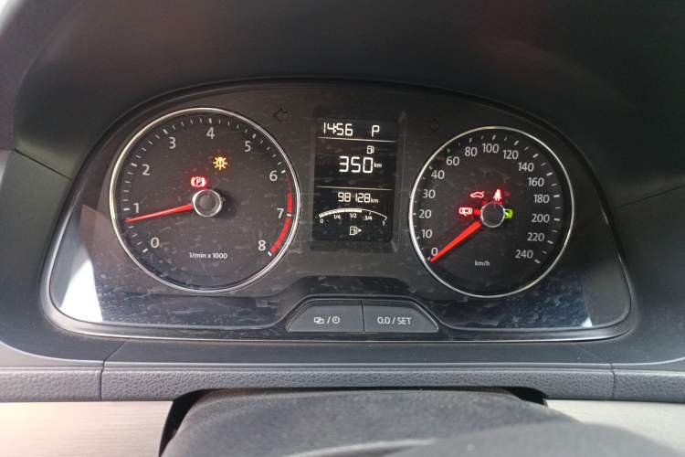 Used Volkswagen Lavida 2013 Restyled Classic 1.6L Automatic Comfort Edition
