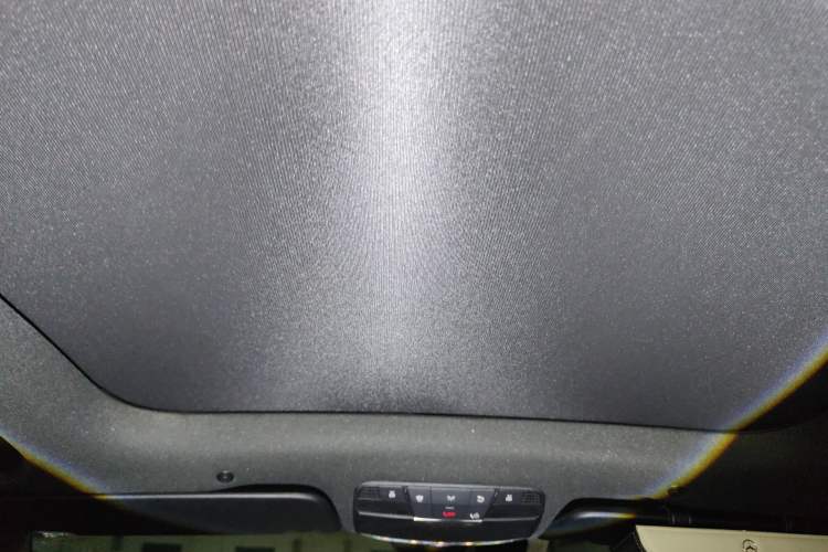 Used Mercedes-Benz GLC 2020 Facelifted GLC 260 L 4MATIC Dynamic Edition Headliner