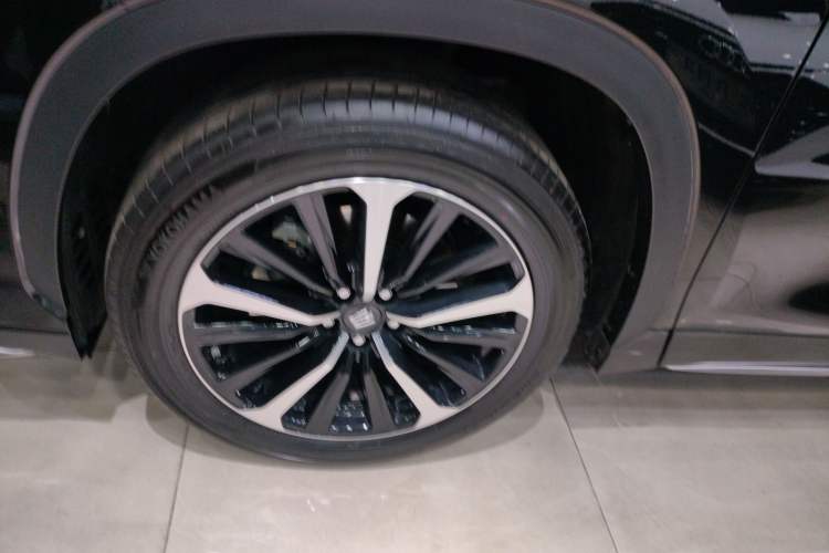 Used Toyota Crown Kluger 2022 2.5L HEV Four-Wheel Drive Flagship Edition Left Front Wheel Hub
