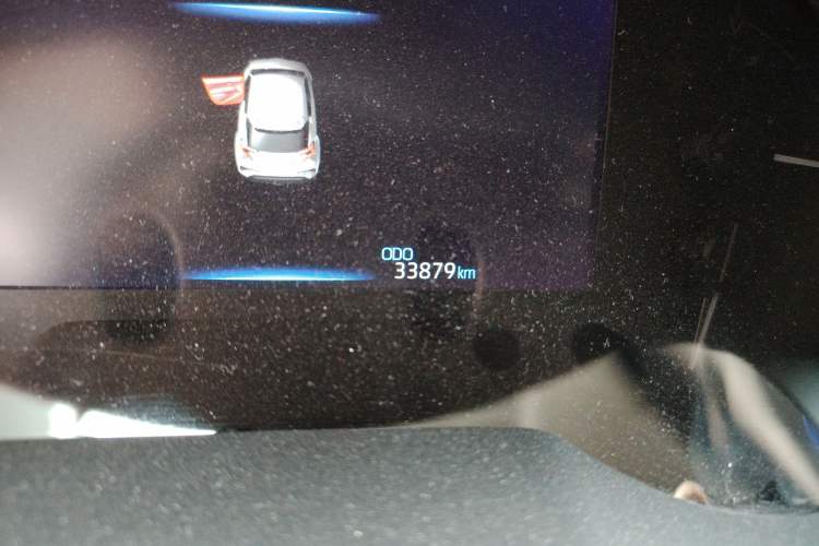 Used Toyota C-HR 2023 2.0L Comfort Edition Odometer Close Up