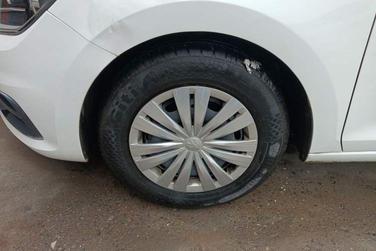 Used Volkswagen Santana 2021 1.5L Manual Fashion Edition Exterior 4