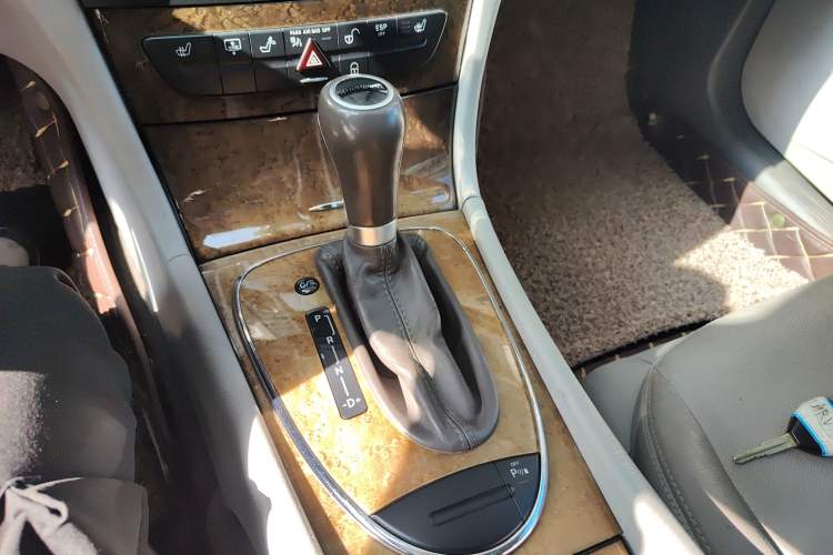 Used Mercedes-Benz E-Class 2007 E 280 Fashion Model Gear Lever