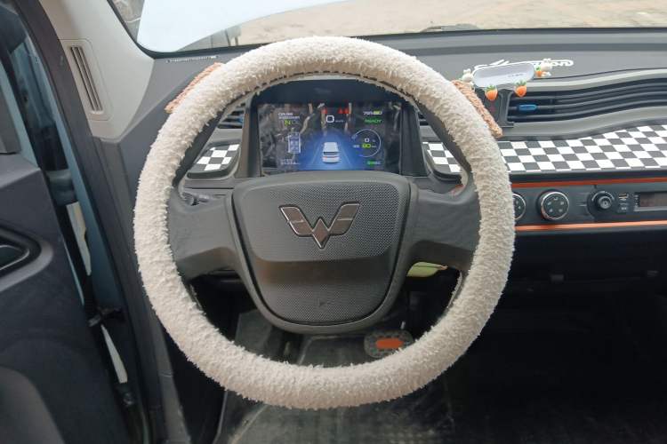 Used Wuling Hongguang MINIEV 2022 Zizai Version Lithium-NMC