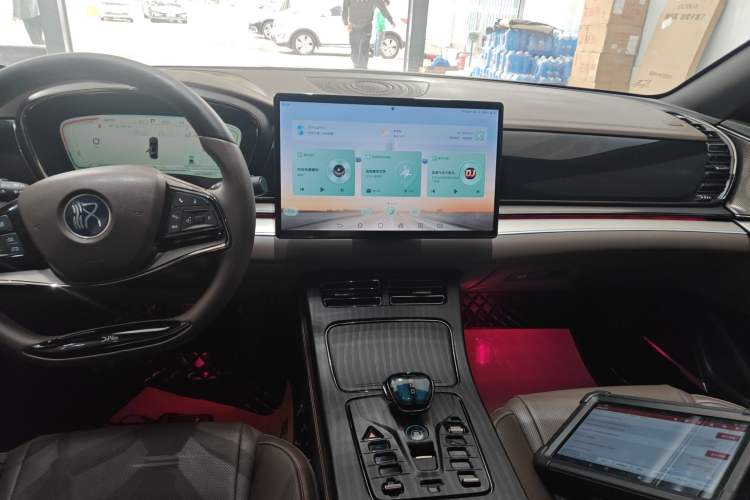 Used BYD Han 2023 DM-i Champion Edition 121KM Prestige Model