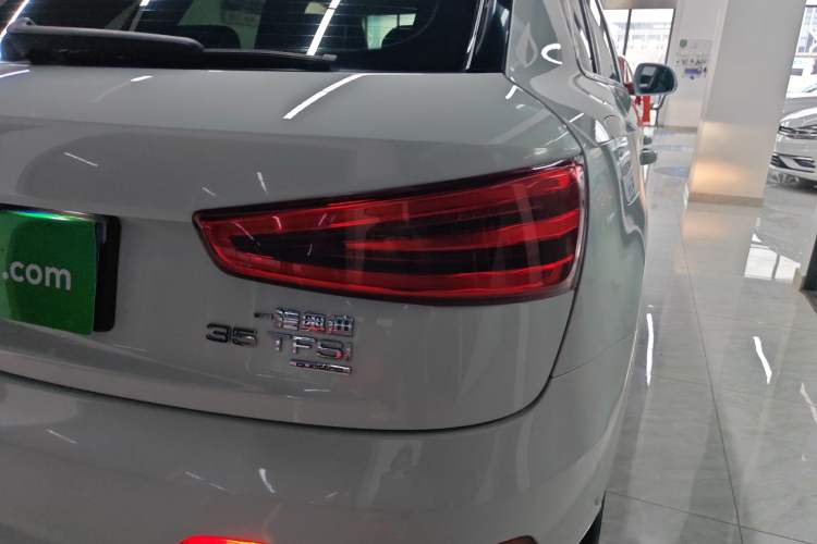 Used Audi Q3 2015 35 TFSI quattro Technology Edition
