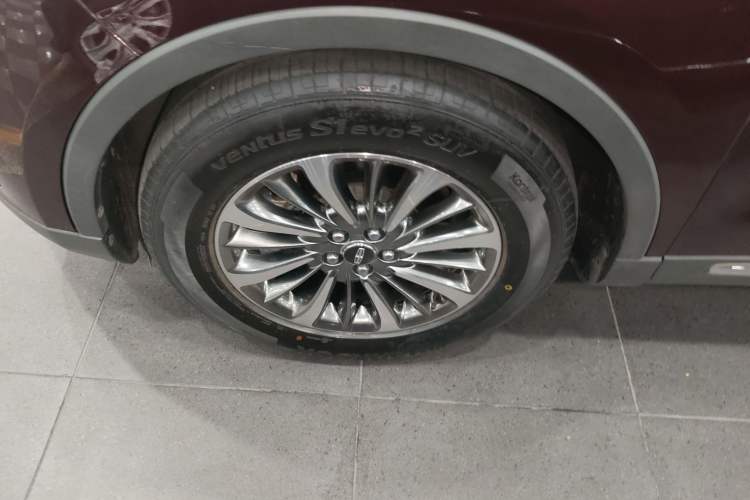 Used Lincoln Nautilus 2019 2.0T Two-Wheel Drive Luxury Edition China VI Standard Left Front Wheel Hub