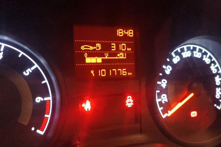 Used Peugeot 301 2016 1.6L Manual Comfort Edition
