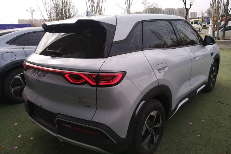 Used BYD Yuan UP 2025 Intelligent Driving Version 401 km Leading Edition