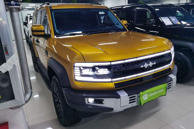 Used Formula Leopard Leopard 5 2023 Navigator Edition