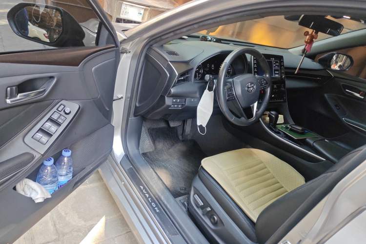 Used Toyota Avalon 2019 2.0L XLE Premium Edition China VI